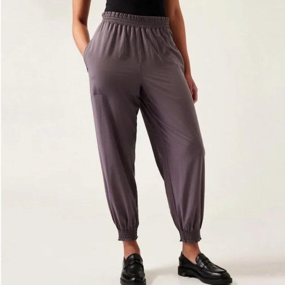 Lightly Used | Athleta | SAVANNAH JOGGER | 12 Tall